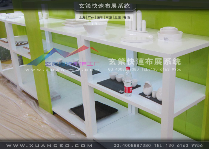 生活用品專(zhuān)注展架制作